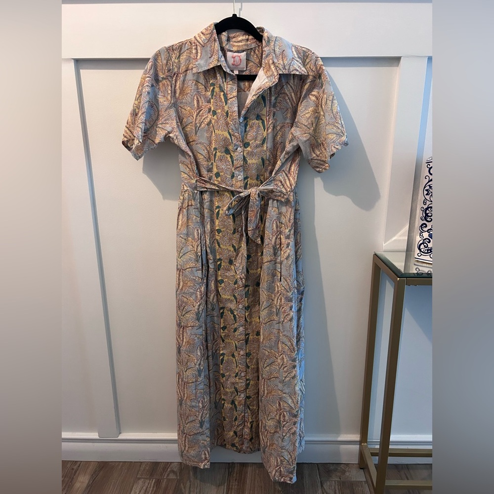 Victoria Dunn - Button down shirt dress